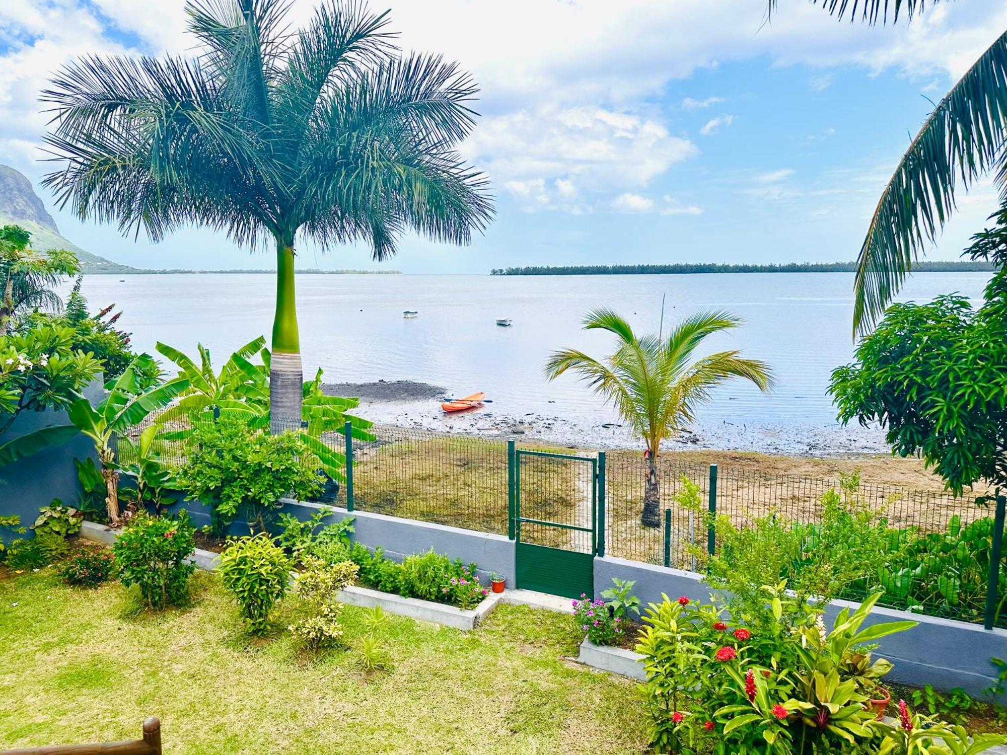 Lavender Hotel Le Morne Brabant Kültér fotó