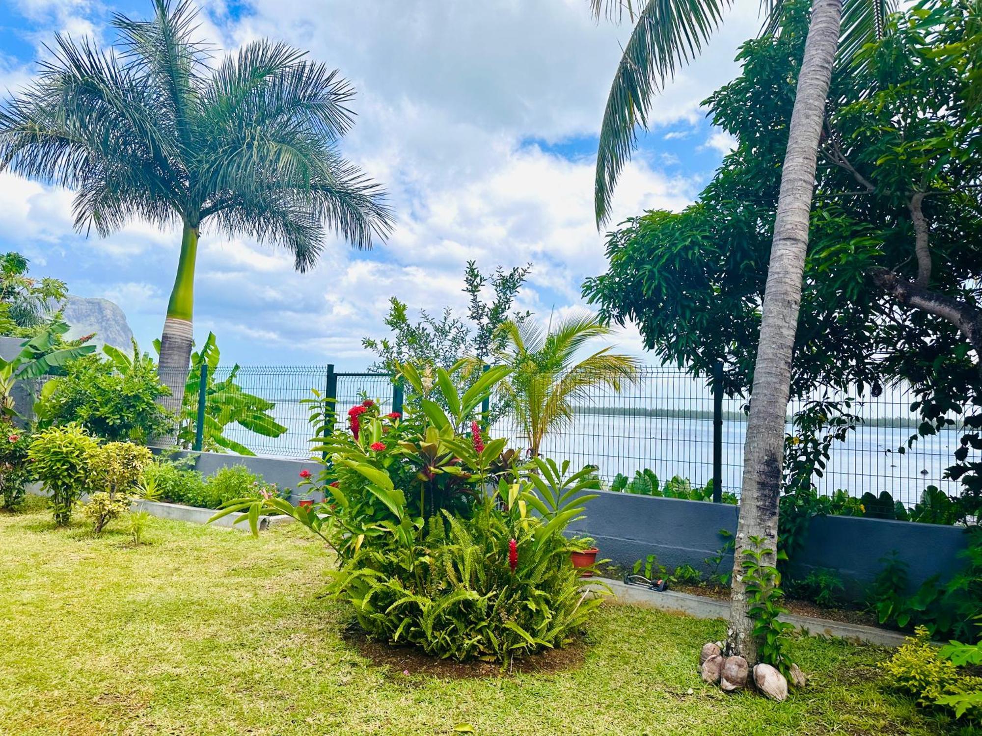 Lavender Hotel Le Morne Brabant Kültér fotó