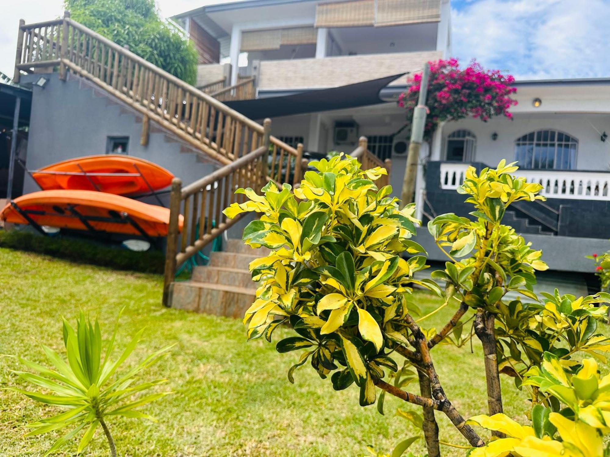 Lavender Hotel Le Morne Brabant Kültér fotó